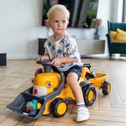 Falk Detské odrážadlo traktor Komatsu – S bagrom a vlečkou pre najmenších
