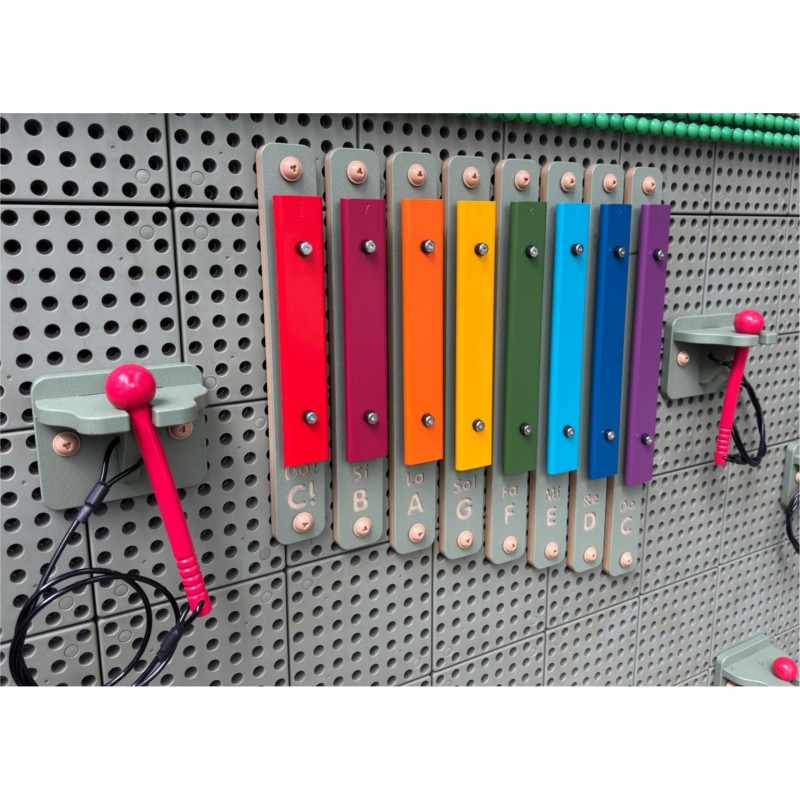 Masterkidz Nástenný xylofón na tabuľu STEM – Farebný svet tónov a rytmu