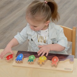 Masterkidz Drevený edukačný záhon – Farby, čísla a zelenina pre malých záhradníkov