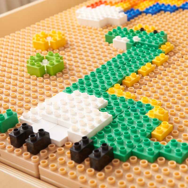 Masterkidz Stavebnica pre STEM tabuľu (135 ks + 4 podložky) – Kreatívne 3D stavanie