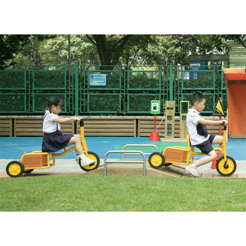 CLASSIC WORLD EDU Rowerek Trójkołowy Pojazd Truck Dla Dzieci od 3 lat