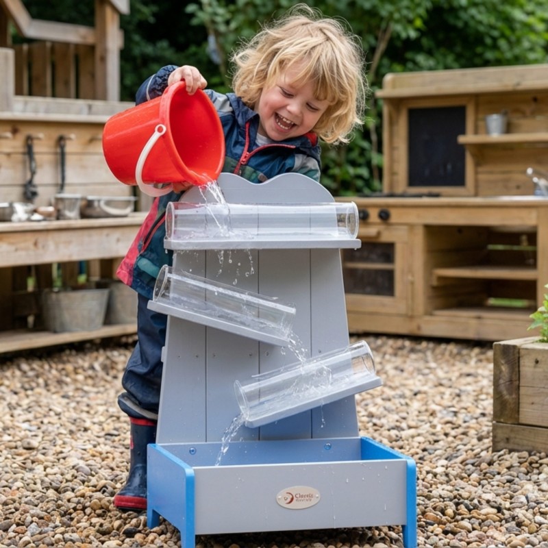 Classic World EDU Drevená vodná kaskáda a dráha s nádržou – Outdoorová STEM hračka