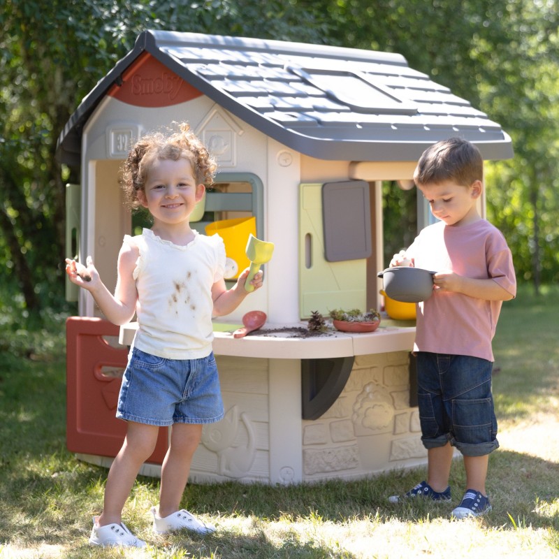 Smoby Záhradný domček s kuchynkou a 16 doplnkami