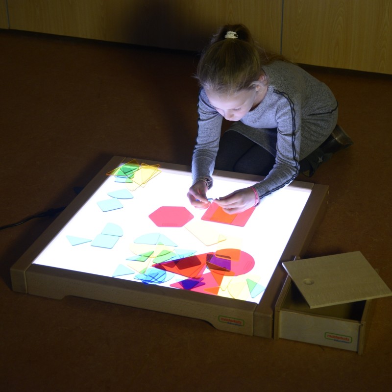 MASTERKIDZ Panel Skrzynia LED Sensoryczna + Zestaw Akcesoriów