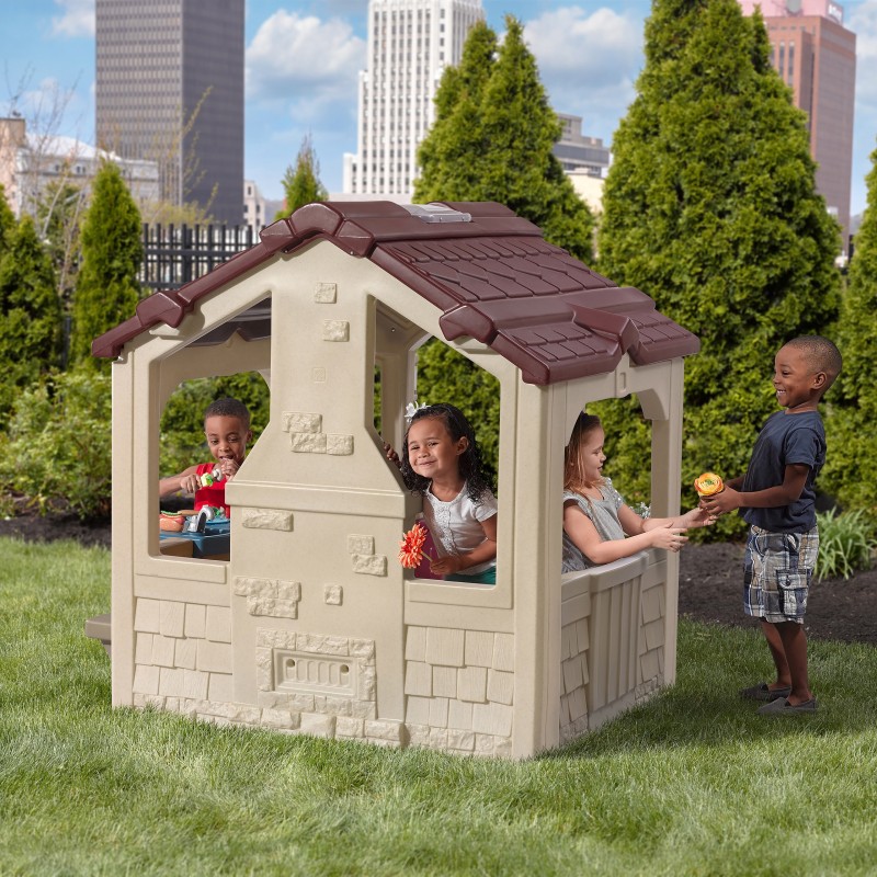 Step2 Záhradný Domček so Sedením