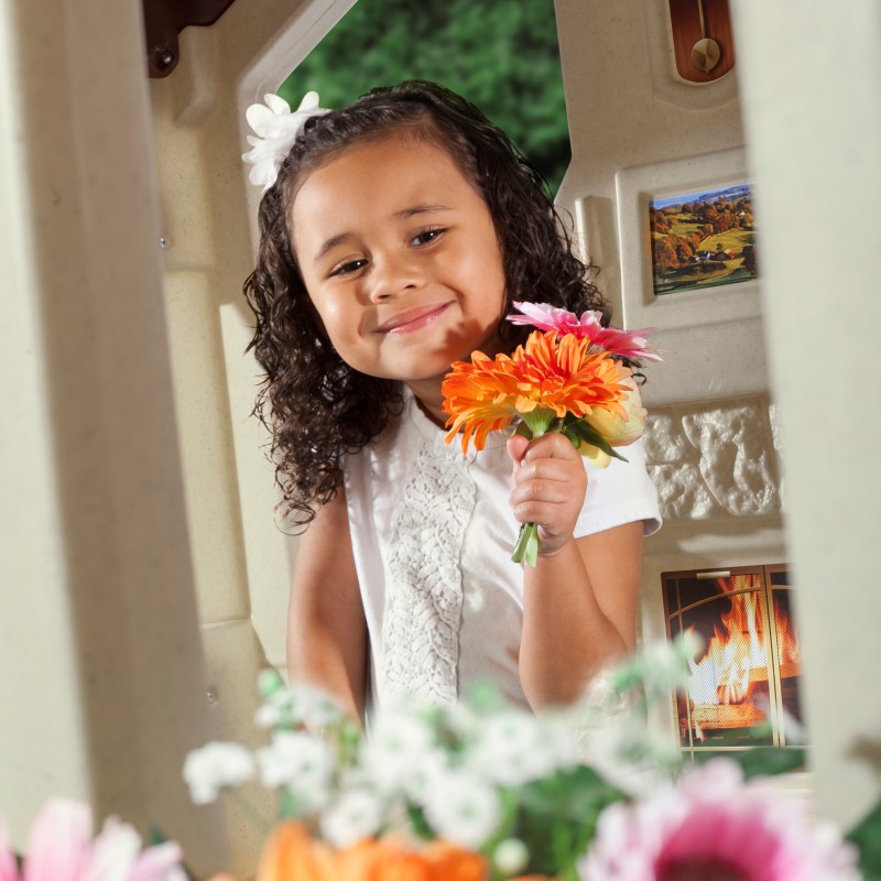 Step2 Záhradný Domček so Sedením