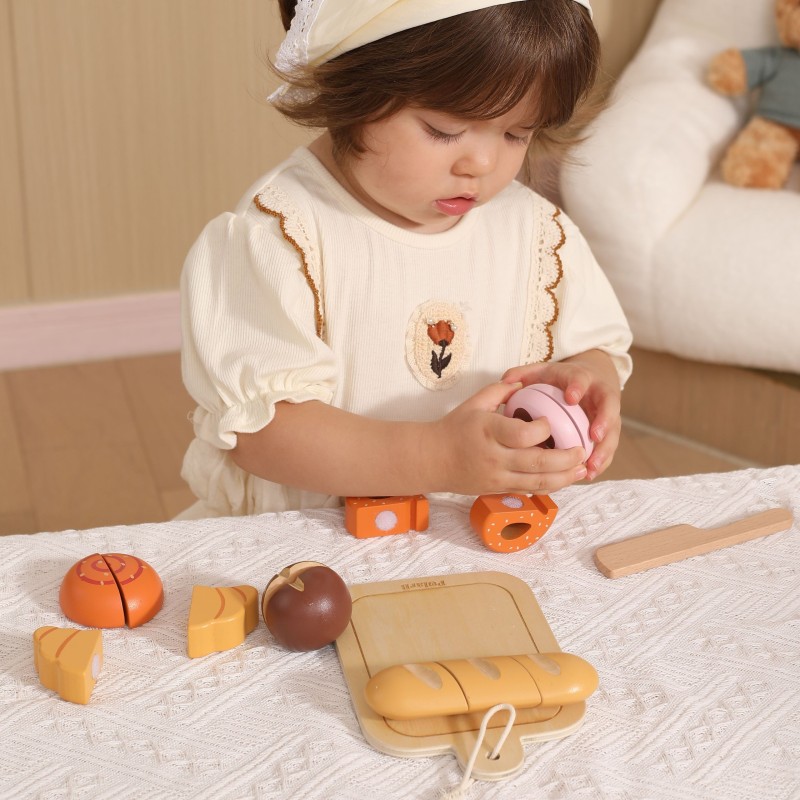 Viga Drevené pečivo na krájanie PolarB – Raňajkový set