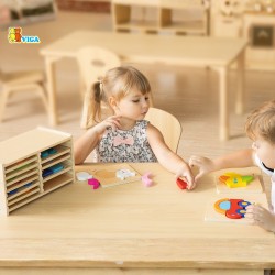 Viga Drevené puzzle so stojanom – 12 motívov