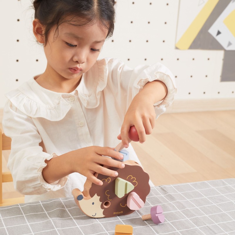 VIGA PolarB Drewniana Zabawka Konstrukcyjna Jeżyk ze Śrubkami Montessori