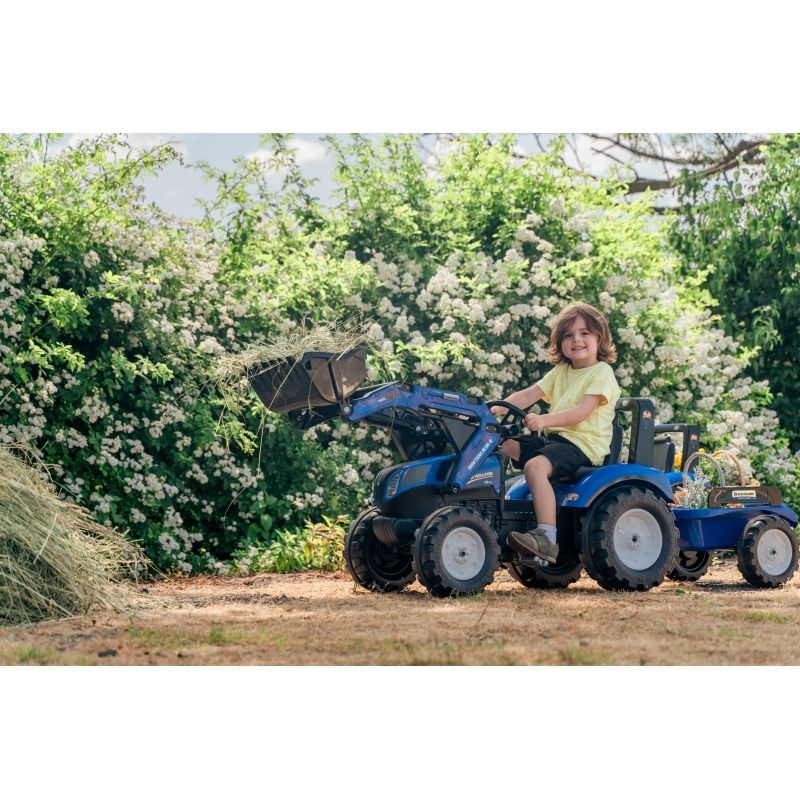 FALK New Holland Traktor na Pedále s Vlečkou a Lyžicou od 3 rokov