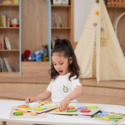 VIGA Drevené Montessori Puzzle - Farma Figúrky