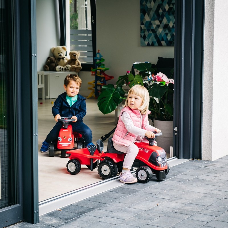 FALK Baby Case IH Ride-On Červený Detský Traktor s Vlečkou od 12 mesiacov