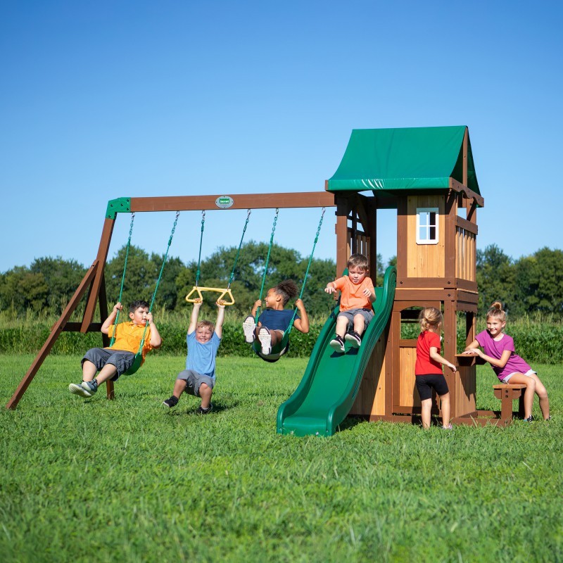 Lakewood Backyard Drevené Ihrisko s Hojdačkami a Šmykľavkou