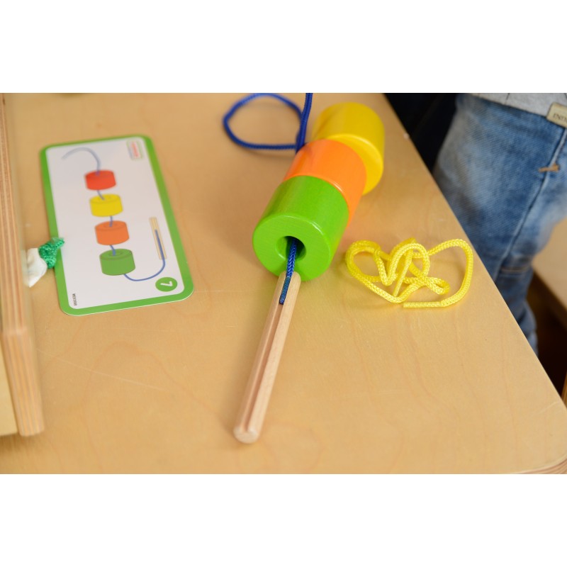 Masterkidz Drevená Edukačná Hra - sada korálok navliekanie č. 2