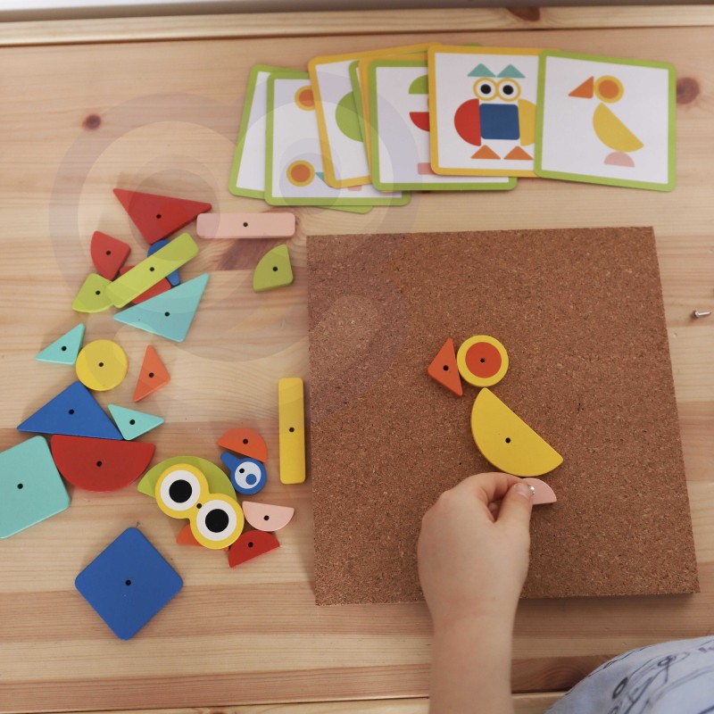 WOOPIE GREEN Drevená Zatĺkačka s Kladivkom na Pribíjanie Vzorov Certifikát FSC