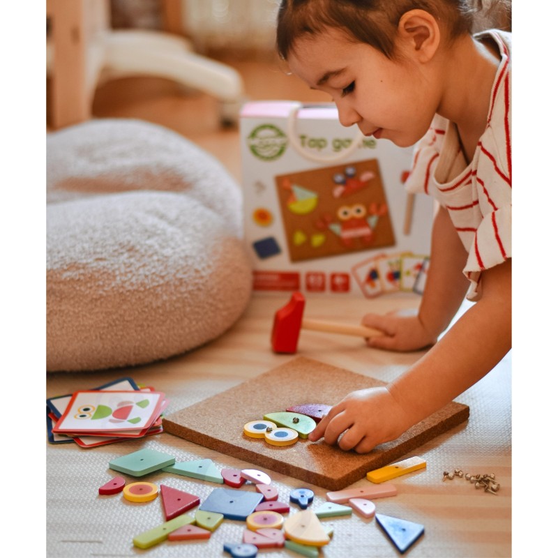 WOOPIE GREEN Drevená Zatĺkačka s Kladivkom na Pribíjanie Vzorov Certifikát FSC