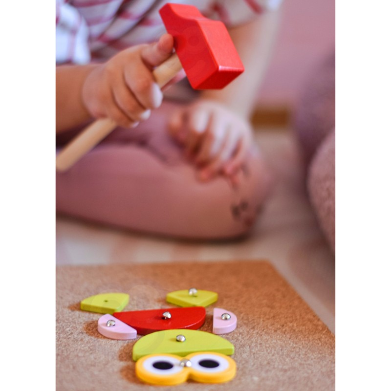 WOOPIE GREEN Drevená Zatĺkačka s Kladivkom na Pribíjanie Vzorov Certifikát FSC