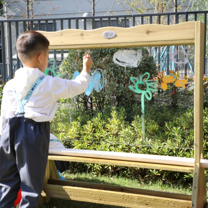 CLASSIC WORLD Obojstranná Tabuľa na Maľovanie s Vodnou Pumpou