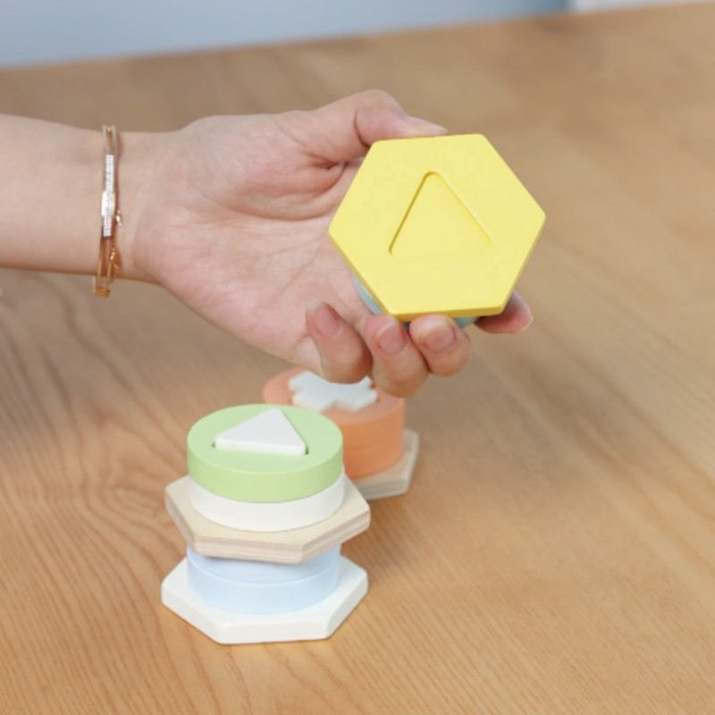 CLASSIC WORLD Montessori Triedič Farieb a Tvarov - Veža