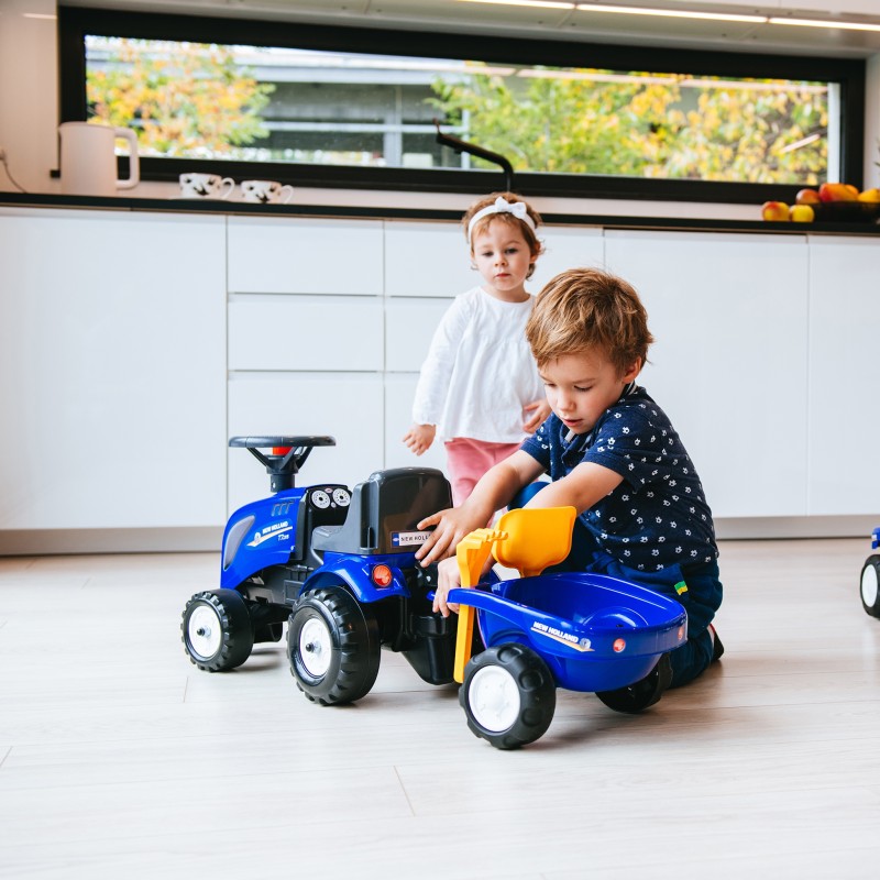 FALK Traktorík Baby New Holland s Vlečkou od 1 Roka
