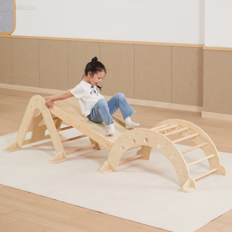 VIGA Drevená Šmykľavka a Lezecká Stena