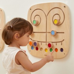 VIGA Drevená nástenná tabuľa Hmatový labyrint | Senzorická hra Dotkni sa a priraď