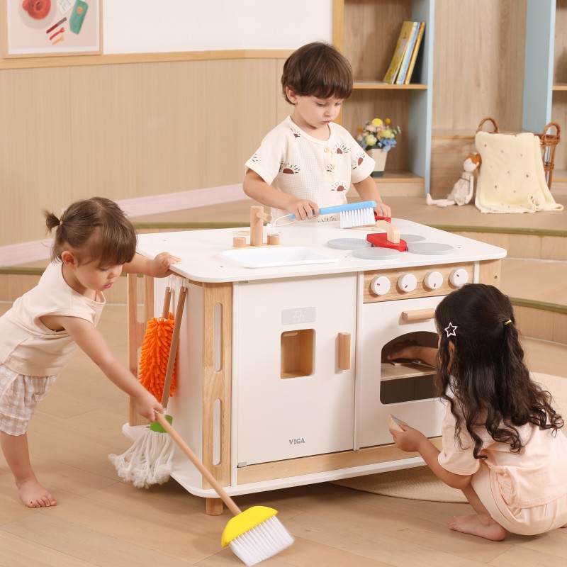 VIGA Drevené domáce centrum 6v1 | Kuchynka, práčka, upratovanie a triedenie odpadu