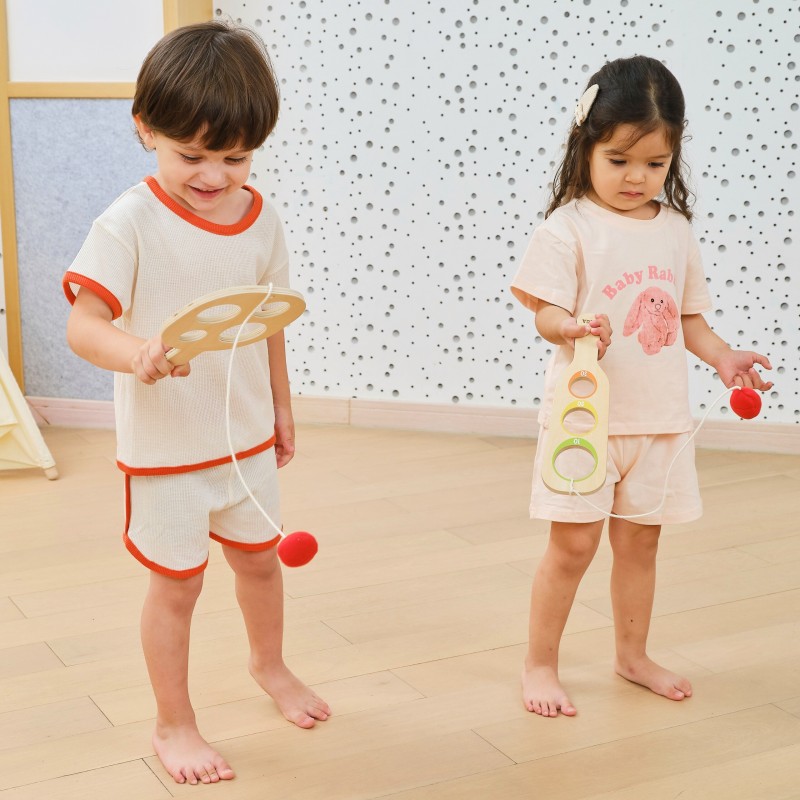 VIGA Drevená hra Chyť loptičku | Zručnostná sada pálok s bodovaním