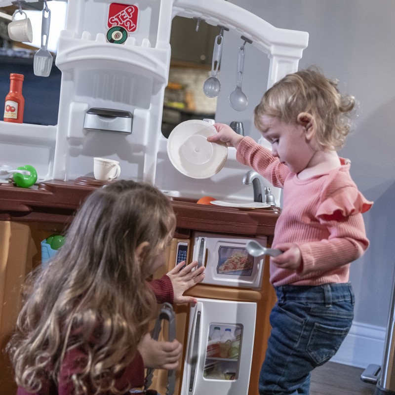 STEP2 Veľká Detská Kuchyňa s Príslušenstvom