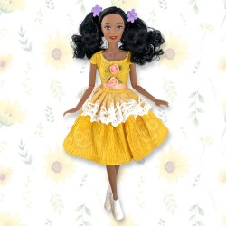 WOOPIE ROYAL Bábika Emi (32 cm) | Módna bábika s čiernymi kučeravými vlasmi